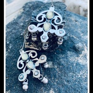 RARE Jewelmint chandelier statement earrings